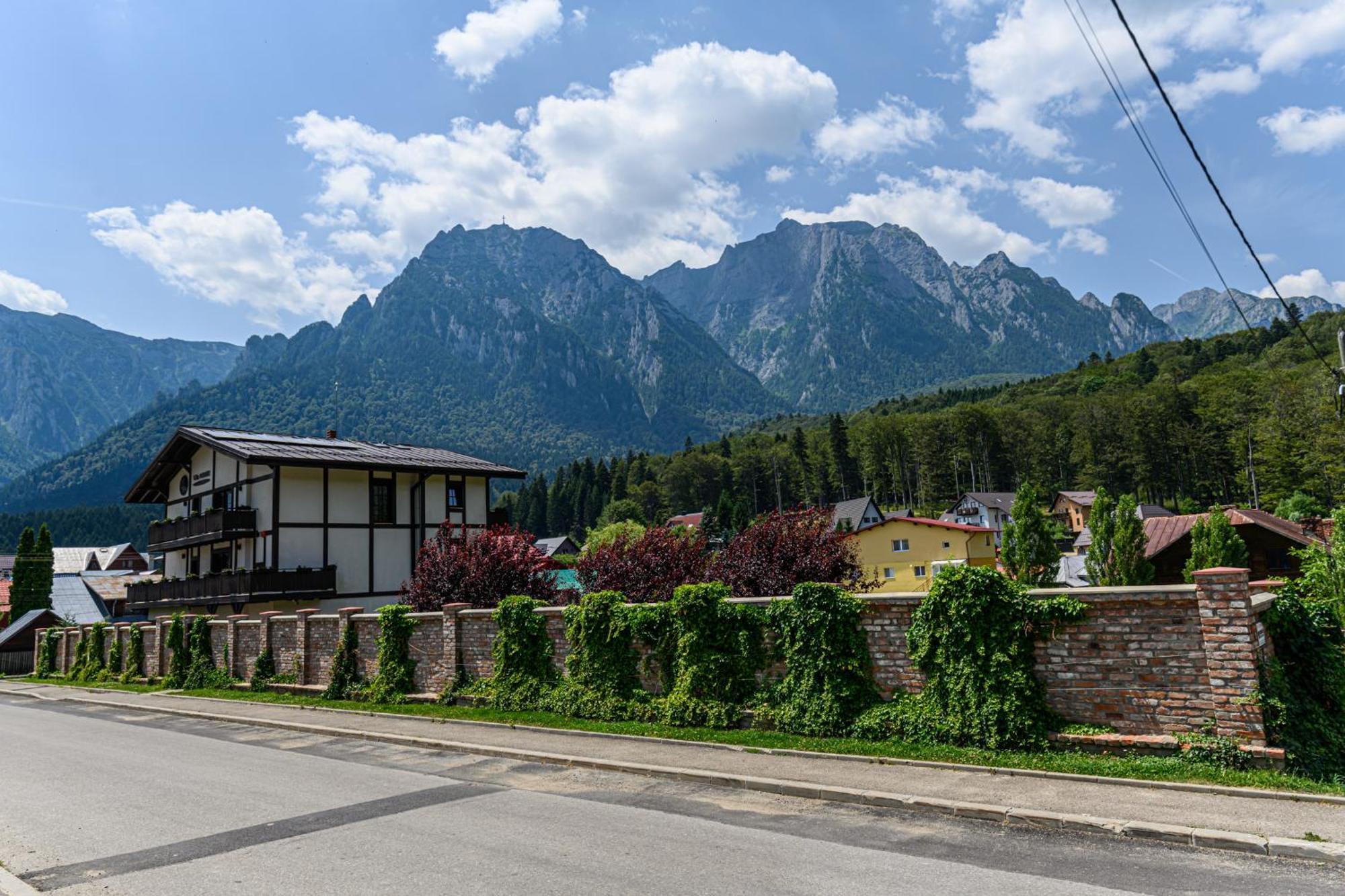 Casa Ramino Hotel Busteni Luaran gambar