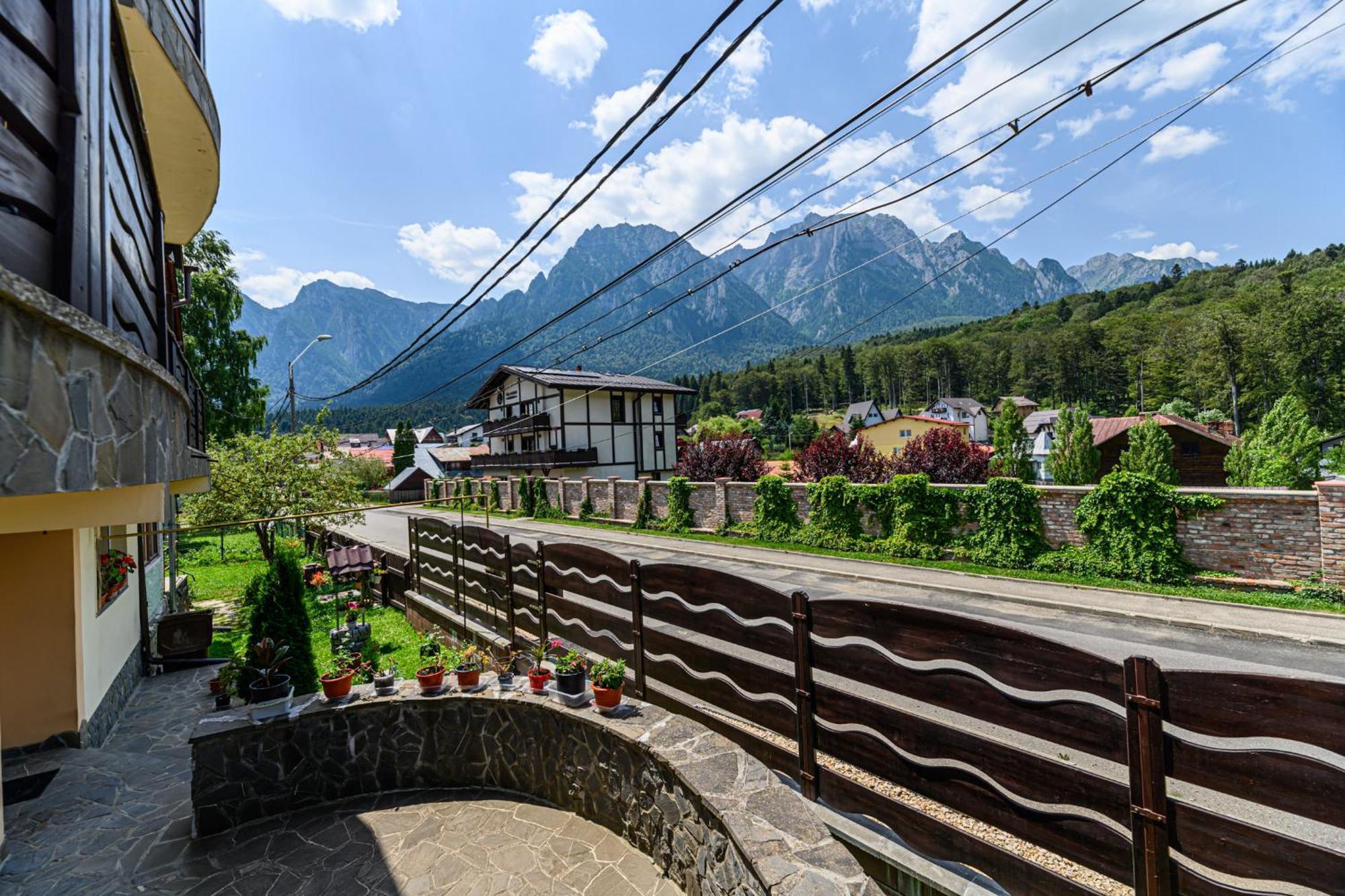 Casa Ramino Hotel Busteni Luaran gambar