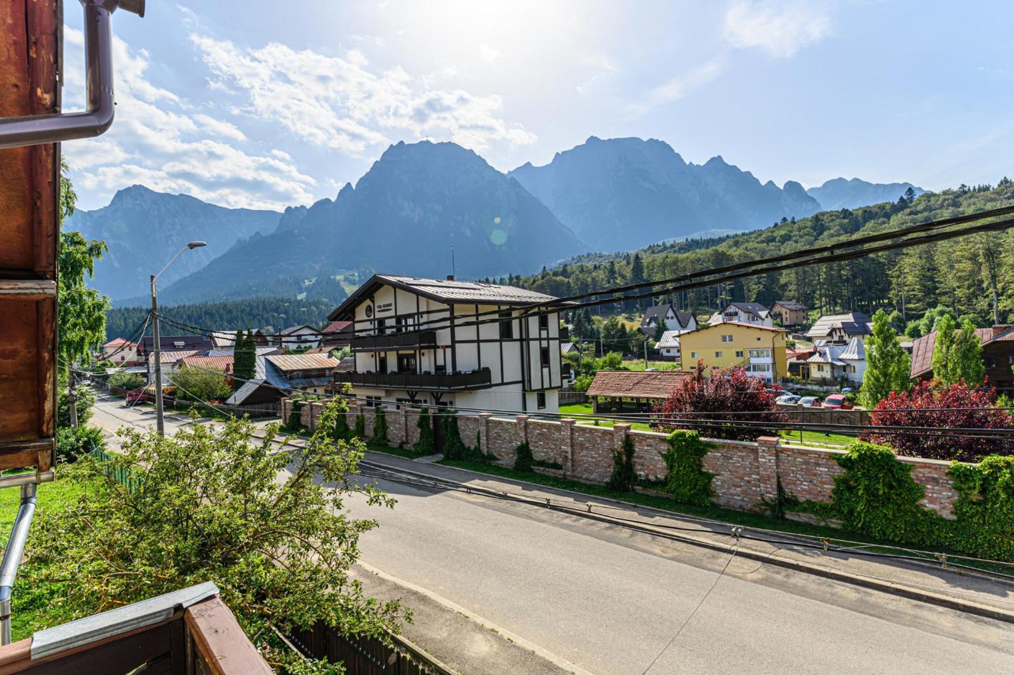 Casa Ramino Hotel Busteni Luaran gambar